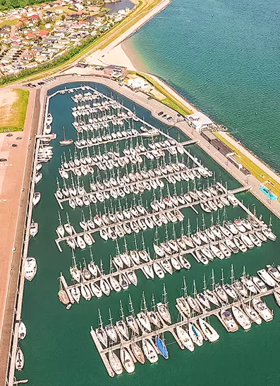 luchtfoto mariteam shipyard